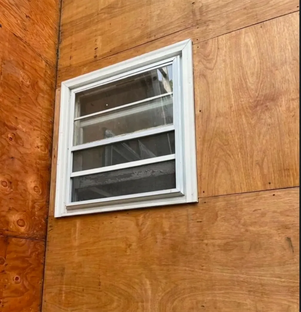 Replacement windows installed in a Connecticut living room